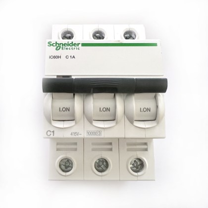 Schneider Electric iC60H A9F54301 C1A C1 1A 1 Amp 3 Pole Phase MCB Circuit Breaker Type C